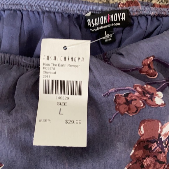 NWT Fashion Nova Kiss the Sky Romper size L - Picture 4 of 5